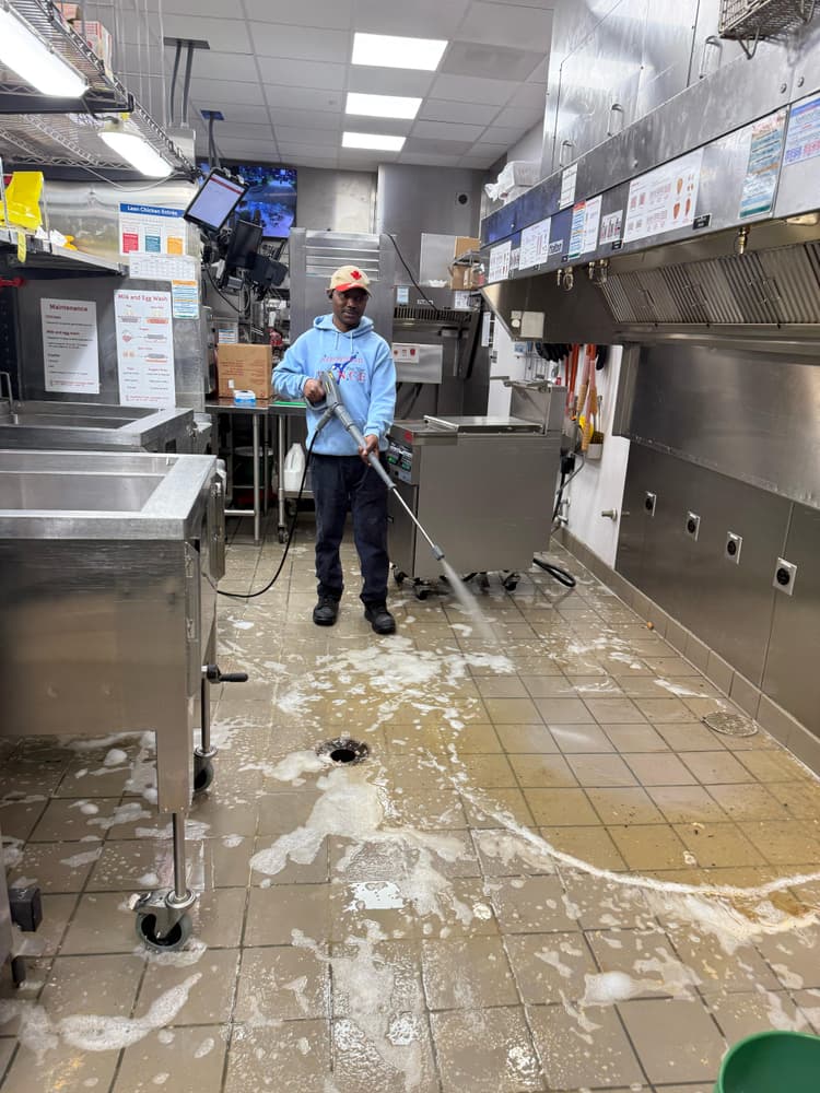 Cleaner mopping floor